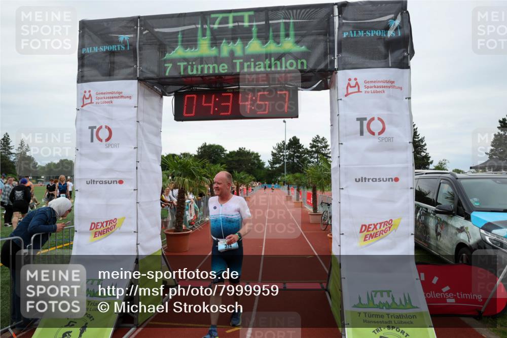 15.06.2025 - 7 Türme Triathlon Michael Strokosch http://msf.ph/oto/7999959 15.06.2025 14:34:56 Ziel 374, 421 meine-sportfotos.de