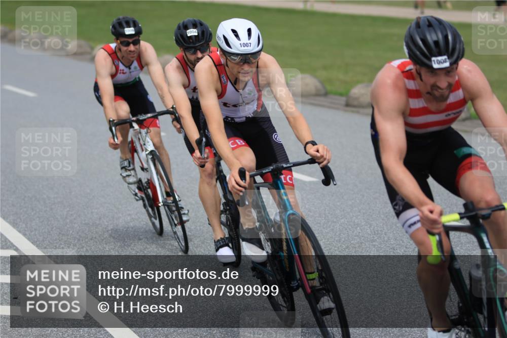 21.06.2025 - 27. Vierlanden-Triathlon H.Heesch http://msf.ph/oto/7999999 15.06.2025 12:32:33 Radfahren 766, 1004, 1006, 1007, 1008 meine-sportfotos.de