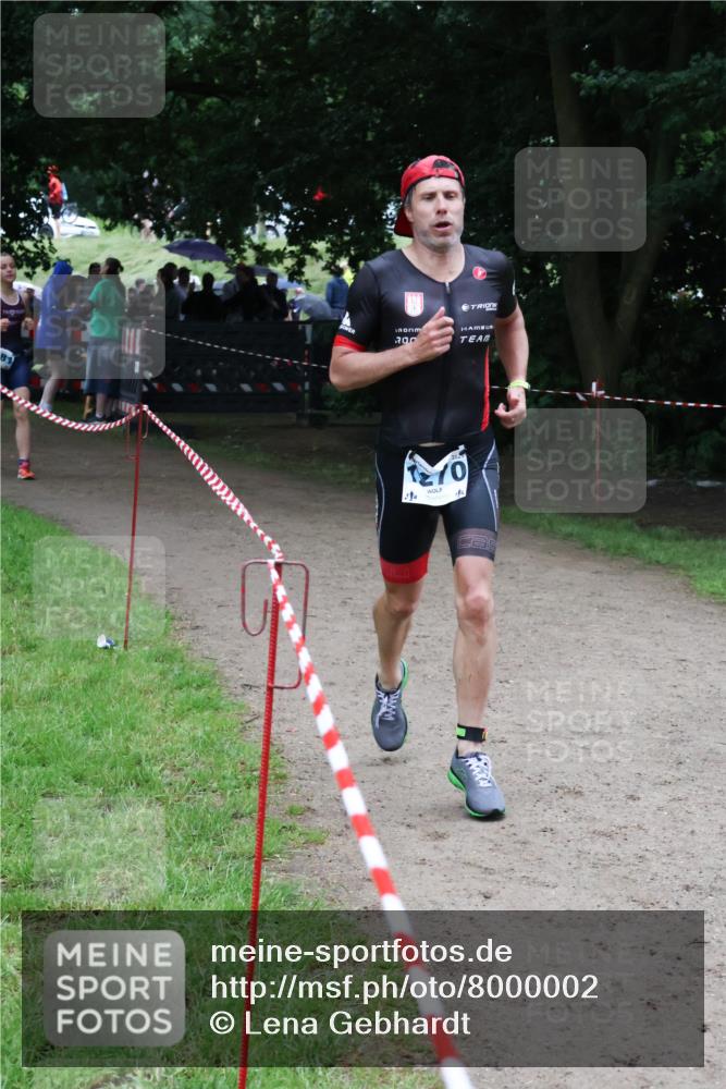 21.06.2025 - 27. Vierlanden-Triathlon Lena Gebhardt http://msf.ph/oto/8000002 15.06.2025 14:01:49 Laufen  meine-sportfotos.de