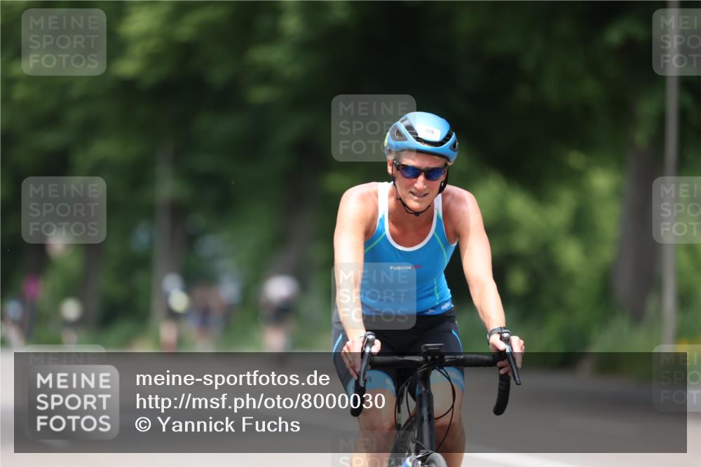 15.06.2025 - 7 Türme Triathlon Yannick Fuchs http://msf.ph/oto/8000030 15.06.2025 13:14:25 Radfahren 201, 220, 420, 581, 660, 735, 918, 921, 929, 1110 meine-sportfotos.de