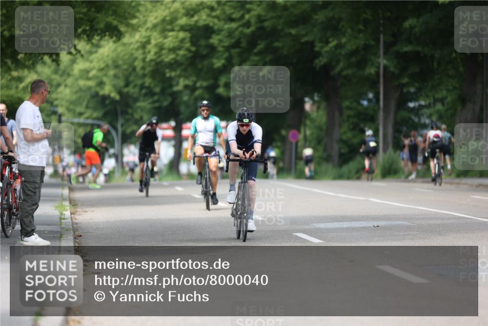 15.06.2025 - 7 Türme Triathlon Yannick Fuchs http://msf.ph/oto/8000040 15.06.2025 13:14:26 Radfahren 201, 220, 420, 581, 660, 735, 918, 929, 1110 meine-sportfotos.de