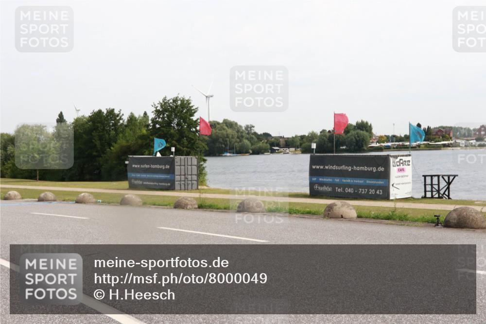 15.06.2025 - 27. Vierlanden-Triathlon H.Heesch http://msf.ph/oto/8000049 15.06.2025 10:27:38 Radfahren 510, 522, 628 meine-sportfotos.de