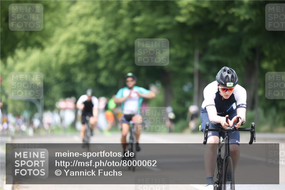 15.06.2025 - 7 Türme Triathlon Yannick Fuchs http://msf.ph/oto/8000062 15.06.2025 13:14:27 Radfahren 201, 220, 420, 581, 660, 735, 918, 929, 1110 meine-sportfotos.de