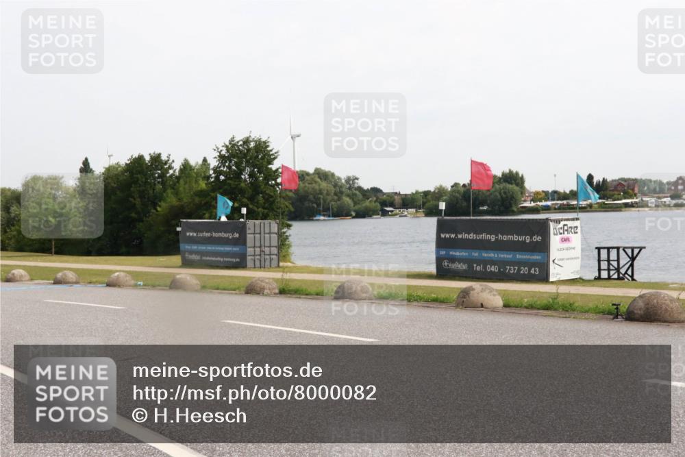 15.06.2025 - 27. Vierlanden-Triathlon H.Heesch http://msf.ph/oto/8000082 15.06.2025 10:27:39 Radfahren 510, 628 meine-sportfotos.de