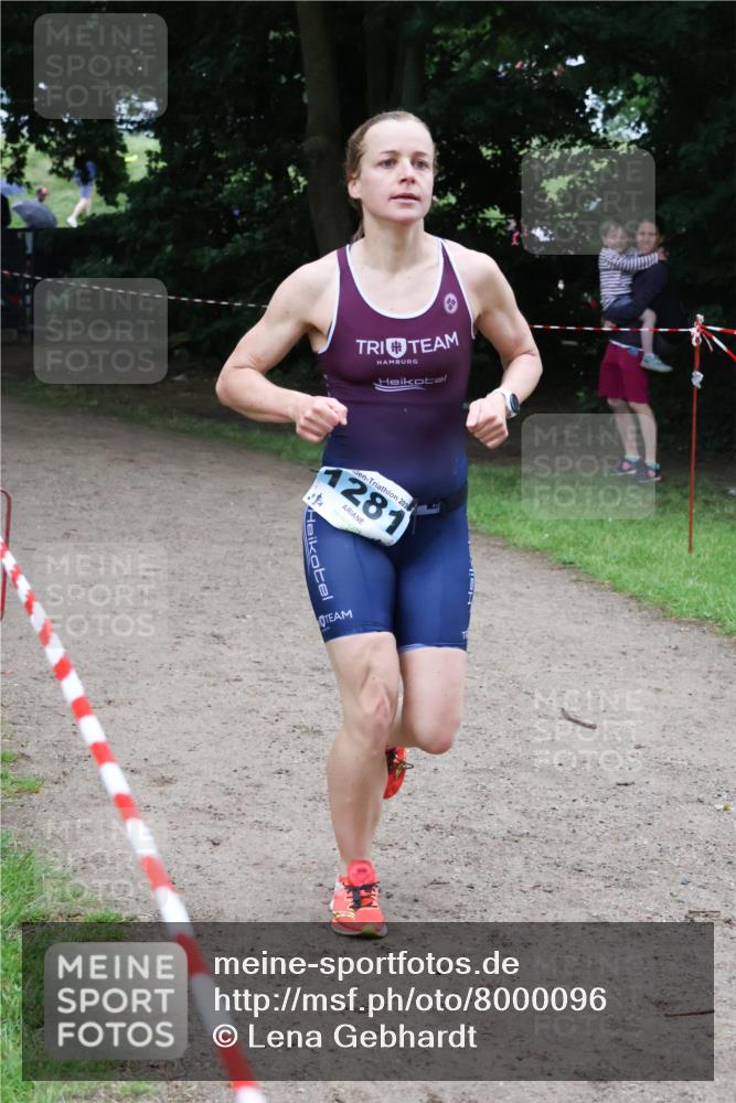 21.06.2025 - 27. Vierlanden-Triathlon Lena Gebhardt http://msf.ph/oto/8000096 15.06.2025 14:01:53 Laufen 1281, 202 meine-sportfotos.de
