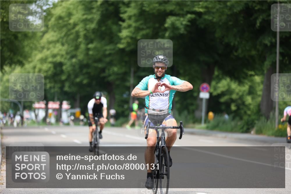 15.06.2025 - 7 Türme Triathlon Yannick Fuchs http://msf.ph/oto/8000131 15.06.2025 13:14:29 Radfahren 201, 220, 897, 918, 1159 meine-sportfotos.de
