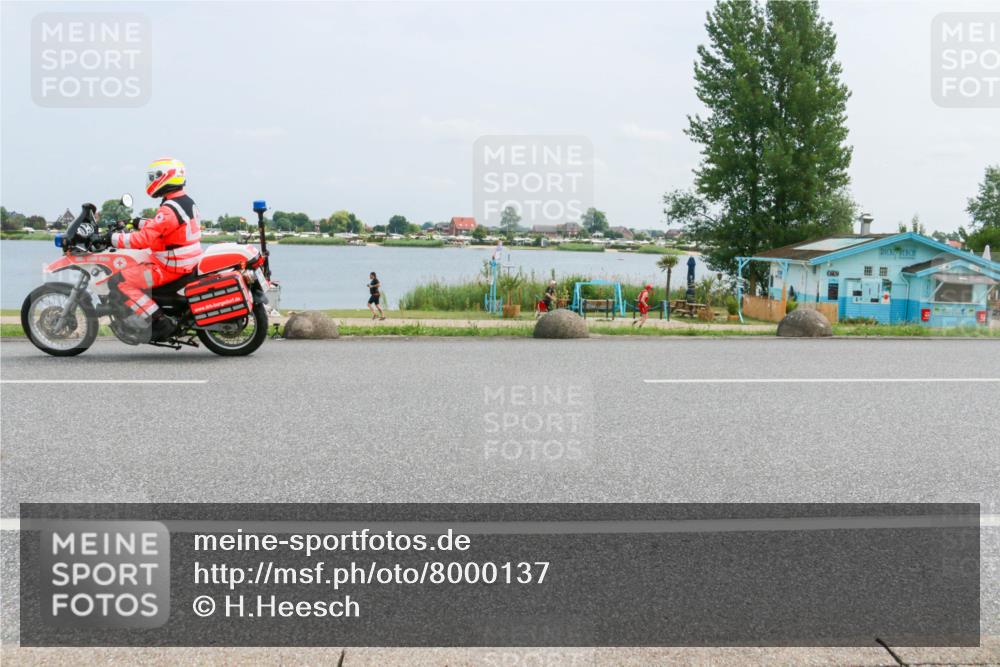 21.06.2025 - 27. Vierlanden-Triathlon H.Heesch http://msf.ph/oto/8000137 15.06.2025 12:33:18 Radfahren  meine-sportfotos.de
