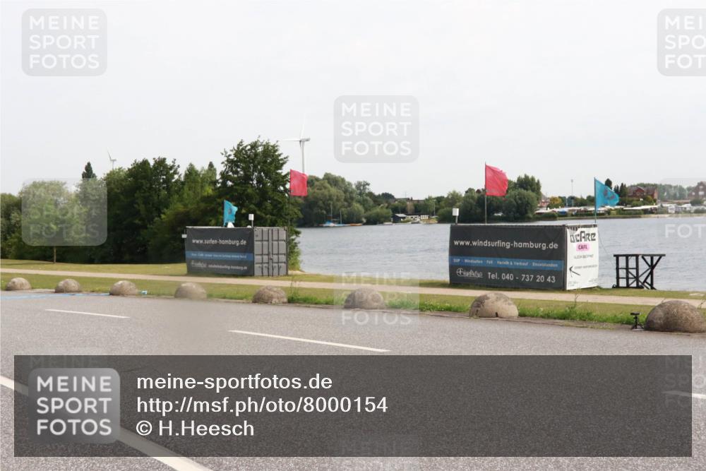 15.06.2025 - 27. Vierlanden-Triathlon H.Heesch http://msf.ph/oto/8000154 15.06.2025 10:27:41 Radfahren 510 meine-sportfotos.de