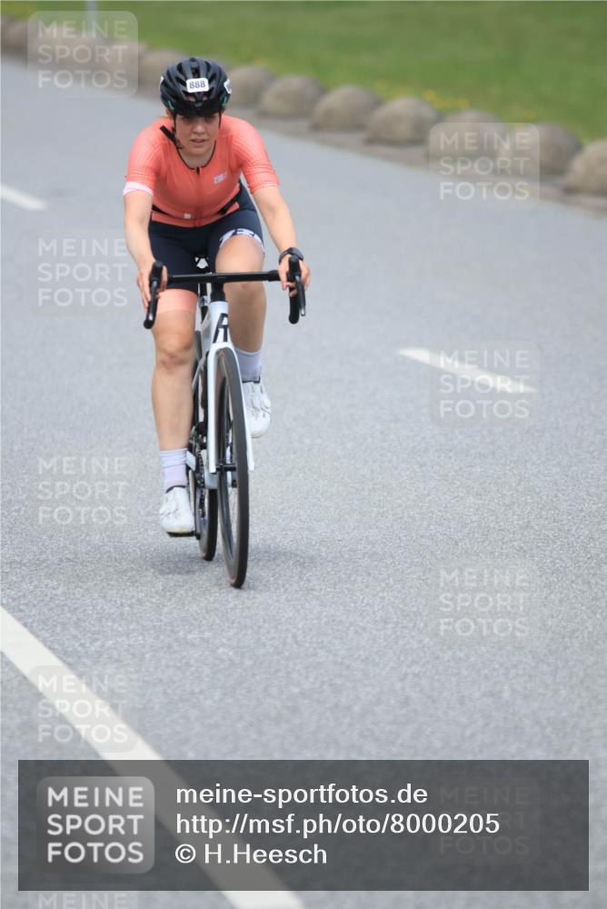 21.06.2025 - 27. Vierlanden-Triathlon H.Heesch http://msf.ph/oto/8000205 15.06.2025 12:33:58 Radfahren 888, 1061, 1062, 1063, 1064, 1065, 1066, 1067, 1068 meine-sportfotos.de