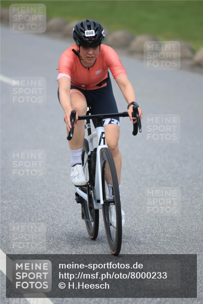 21.06.2025 - 27. Vierlanden-Triathlon H.Heesch http://msf.ph/oto/8000233 15.06.2025 12:33:58 Radfahren 888, 1061, 1062, 1063, 1064, 1065, 1066, 1067, 1068 meine-sportfotos.de