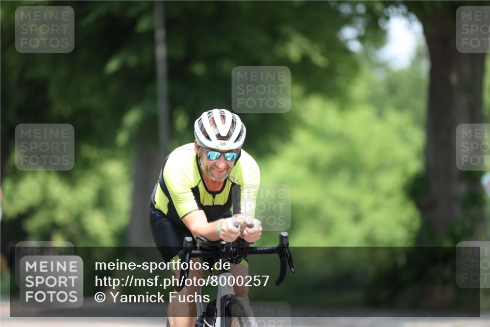 15.06.2025 - 7 Türme Triathlon Yannick Fuchs http://msf.ph/oto/8000257 15.06.2025 12:24:52 Radfahren 203, 339, 499 meine-sportfotos.de