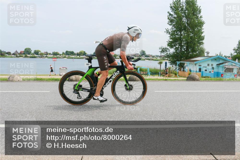 21.06.2025 - 27. Vierlanden-Triathlon H.Heesch http://msf.ph/oto/8000264 15.06.2025 12:33:44 Radfahren 780 meine-sportfotos.de