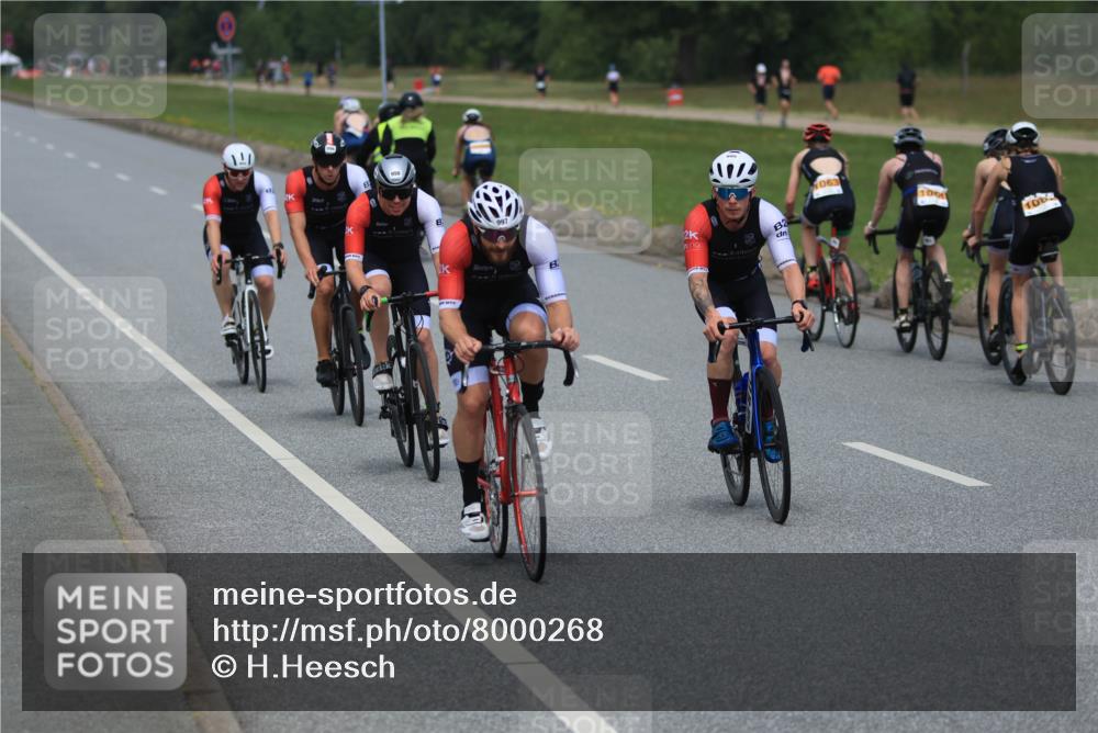 21.06.2025 - 27. Vierlanden-Triathlon H.Heesch http://msf.ph/oto/8000268 15.06.2025 12:34:08 Radfahren 994, 995, 996, 997, 998, 1061, 1062, 1063, 1064 meine-sportfotos.de