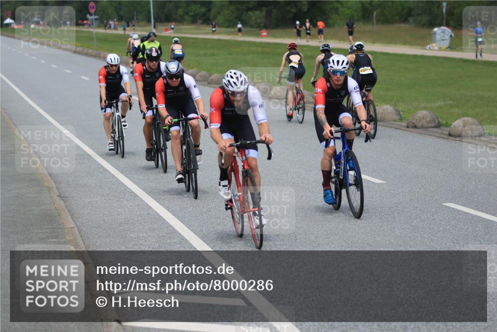 21.06.2025 - 27. Vierlanden-Triathlon H.Heesch http://msf.ph/oto/8000286 15.06.2025 12:34:09 Radfahren 994, 995, 996, 997, 998, 1061, 1062, 1063, 1064 meine-sportfotos.de