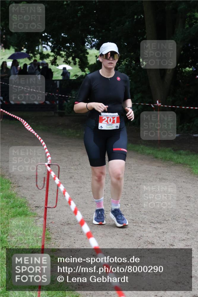 21.06.2025 - 27. Vierlanden-Triathlon Lena Gebhardt http://msf.ph/oto/8000290 15.06.2025 14:02:08 Laufen 20, 201, 174 meine-sportfotos.de