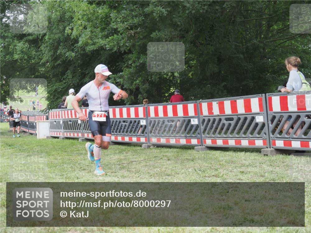 21.06.2025 - 27. Vierlanden-Triathlon KatJ http://msf.ph/oto/8000297 15.06.2025 12:54:12 Ziel 171, 757 meine-sportfotos.de
