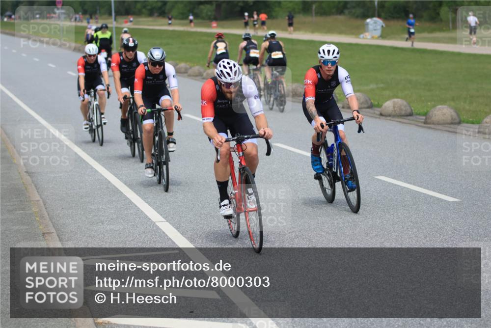 21.06.2025 - 27. Vierlanden-Triathlon H.Heesch http://msf.ph/oto/8000303 15.06.2025 12:34:09 Radfahren 994, 995, 996, 997, 998, 1061, 1062, 1063, 1064 meine-sportfotos.de