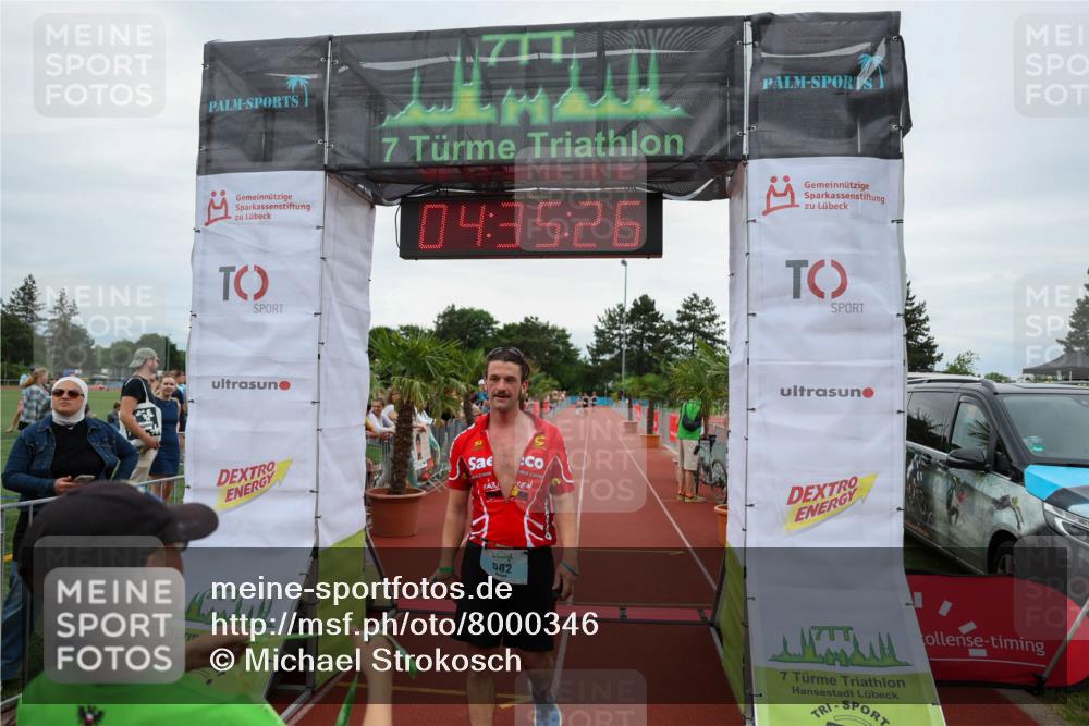 15.06.2025 - 7 Türme Triathlon Michael Strokosch http://msf.ph/oto/8000346 15.06.2025 14:35:26 Ziel 582 meine-sportfotos.de