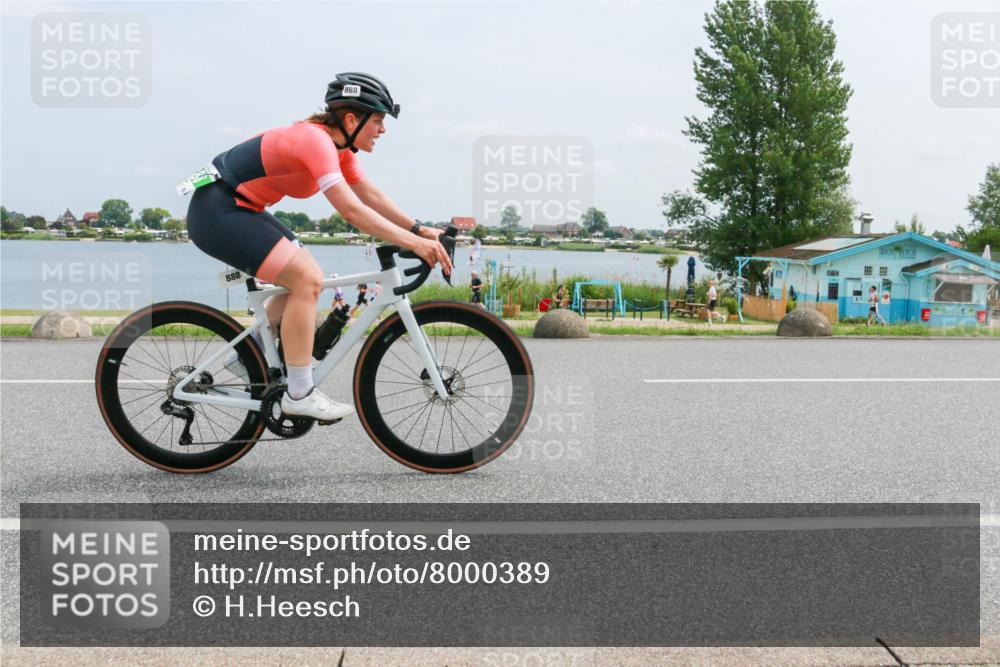 21.06.2025 - 27. Vierlanden-Triathlon H.Heesch http://msf.ph/oto/8000389 15.06.2025 12:34:01 Radfahren 888, 1065, 1066, 1067, 1068 meine-sportfotos.de