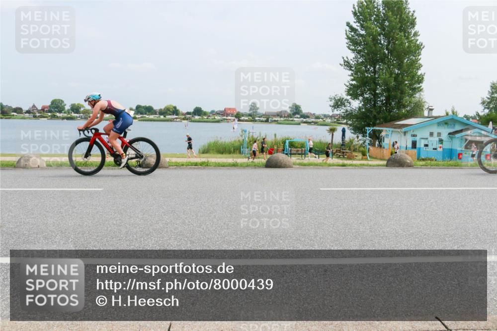 21.06.2025 - 27. Vierlanden-Triathlon H.Heesch http://msf.ph/oto/8000439 15.06.2025 12:34:02 Radfahren 888, 1065, 1066, 1067, 1068 meine-sportfotos.de