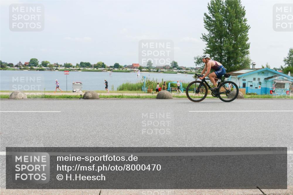 21.06.2025 - 27. Vierlanden-Triathlon H.Heesch http://msf.ph/oto/8000470 15.06.2025 12:34:02 Radfahren 888, 1065, 1066, 1067, 1068 meine-sportfotos.de