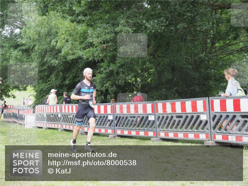 21.06.2025 - 27. Vierlanden-Triathlon KatJ http://msf.ph/oto/8000538 15.06.2025 12:54:22 Ziel 757, 999, 1000, 1001, 1003 meine-sportfotos.de