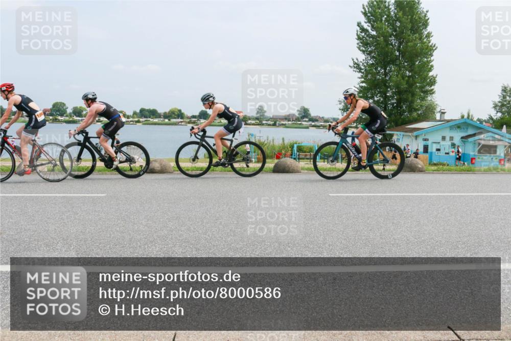 21.06.2025 - 27. Vierlanden-Triathlon H.Heesch http://msf.ph/oto/8000586 15.06.2025 12:34:05 Radfahren 1061, 1062, 1063, 1064, 1065, 1066, 1067, 1068 meine-sportfotos.de