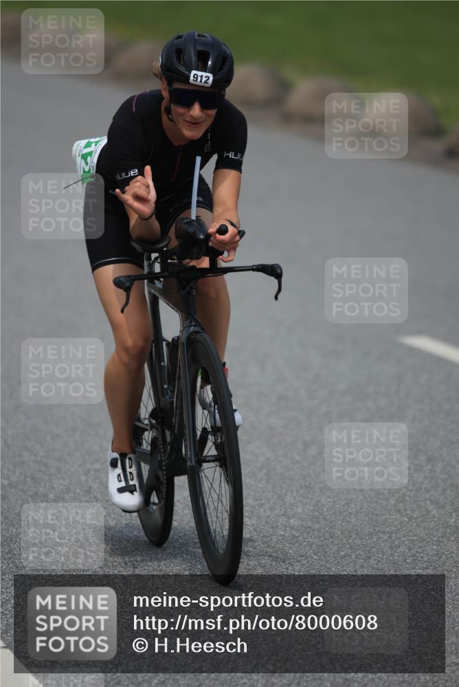 21.06.2025 - 27. Vierlanden-Triathlon H.Heesch http://msf.ph/oto/8000608 15.06.2025 12:34:43 Radfahren 911, 912, 1019, 1020, 1022, 1023, 1073, 1074, 1075, 1076 meine-sportfotos.de