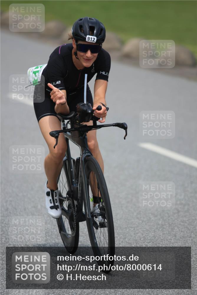 21.06.2025 - 27. Vierlanden-Triathlon H.Heesch http://msf.ph/oto/8000614 15.06.2025 12:34:43 Radfahren 911, 912, 1019, 1020, 1022, 1023, 1073, 1074, 1075, 1076 meine-sportfotos.de