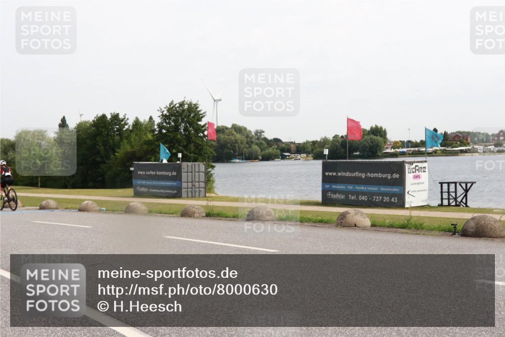 15.06.2025 - 27. Vierlanden-Triathlon H.Heesch http://msf.ph/oto/8000630 15.06.2025 10:27:55 Radfahren 49, 505, 529, 533, 552 meine-sportfotos.de