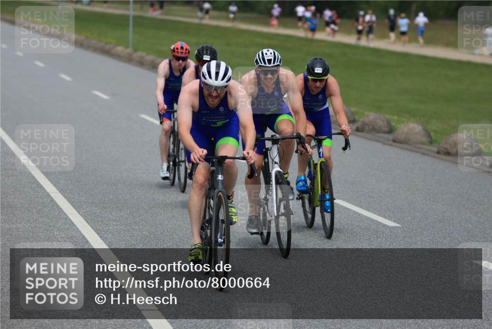 21.06.2025 - 27. Vierlanden-Triathlon H.Heesch http://msf.ph/oto/8000664 15.06.2025 12:35:00 Radfahren 811, 1014, 1015, 1016, 1017, 1018 meine-sportfotos.de