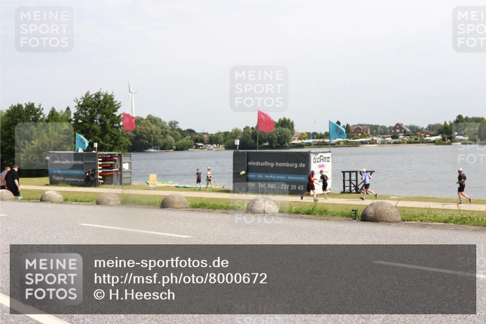 21.06.2025 - 27. Vierlanden-Triathlon H.Heesch http://msf.ph/oto/8000672 15.06.2025 11:42:15 Radfahren  meine-sportfotos.de