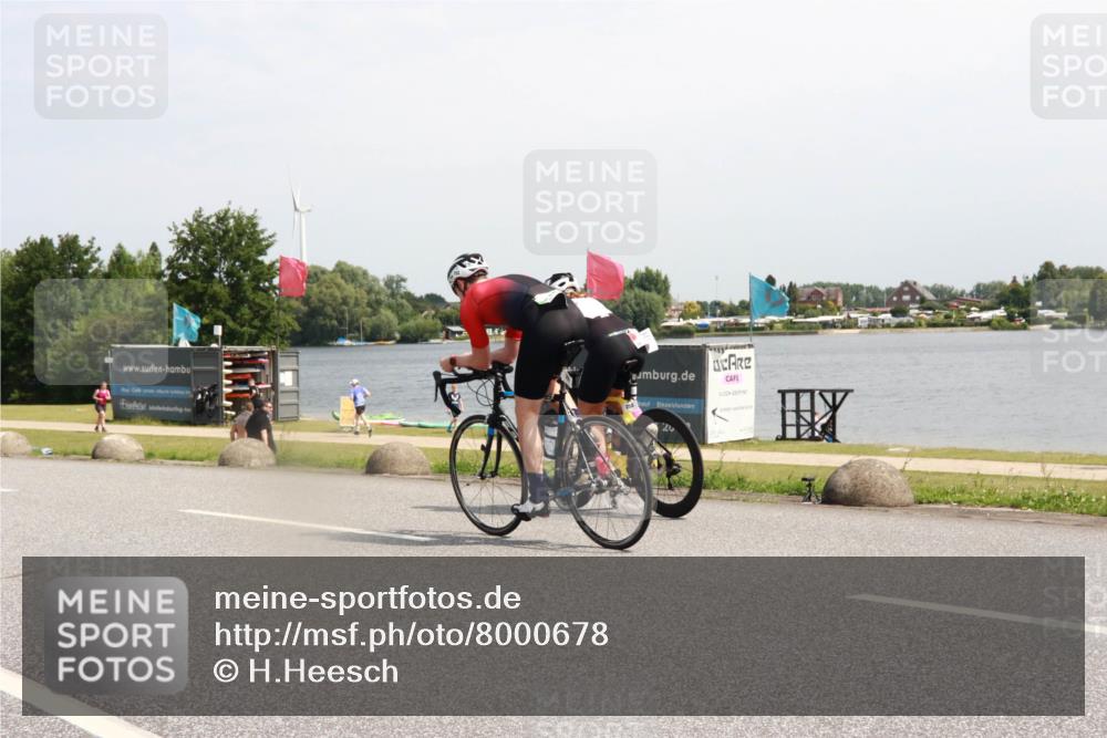 15.06.2025 - 27. Vierlanden-Triathlon H.Heesch http://msf.ph/oto/8000678 15.06.2025 11:42:19 Radfahren  meine-sportfotos.de
