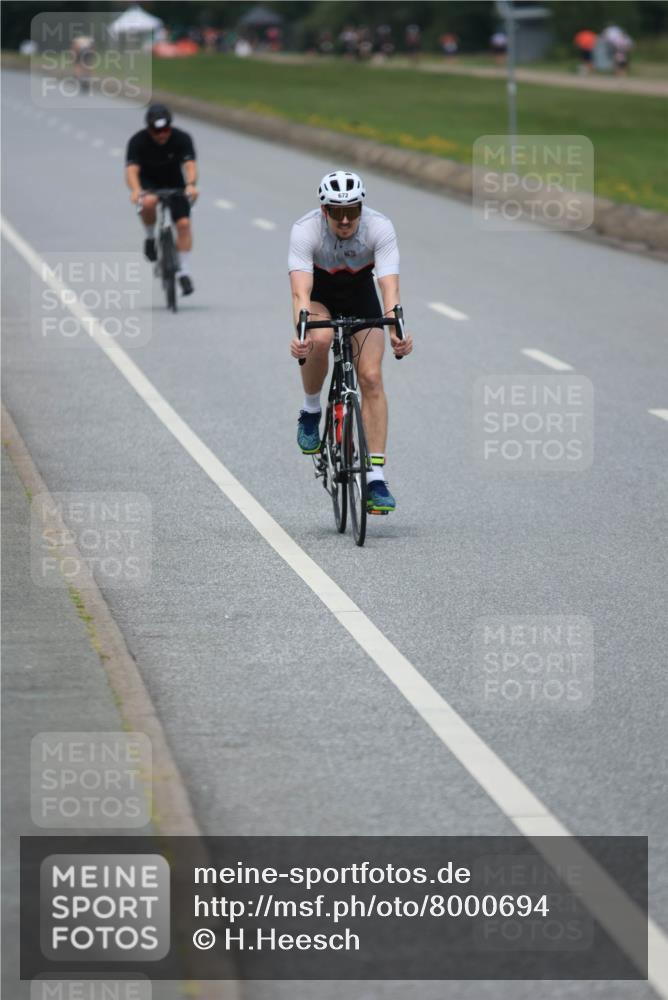 21.06.2025 - 27. Vierlanden-Triathlon H.Heesch http://msf.ph/oto/8000694 15.06.2025 12:35:06 Radfahren 672, 720 meine-sportfotos.de
