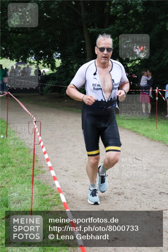 21.06.2025 - 27. Vierlanden-Triathlon Lena Gebhardt http://msf.ph/oto/8000733 15.06.2025 14:03:34 Laufen  meine-sportfotos.de