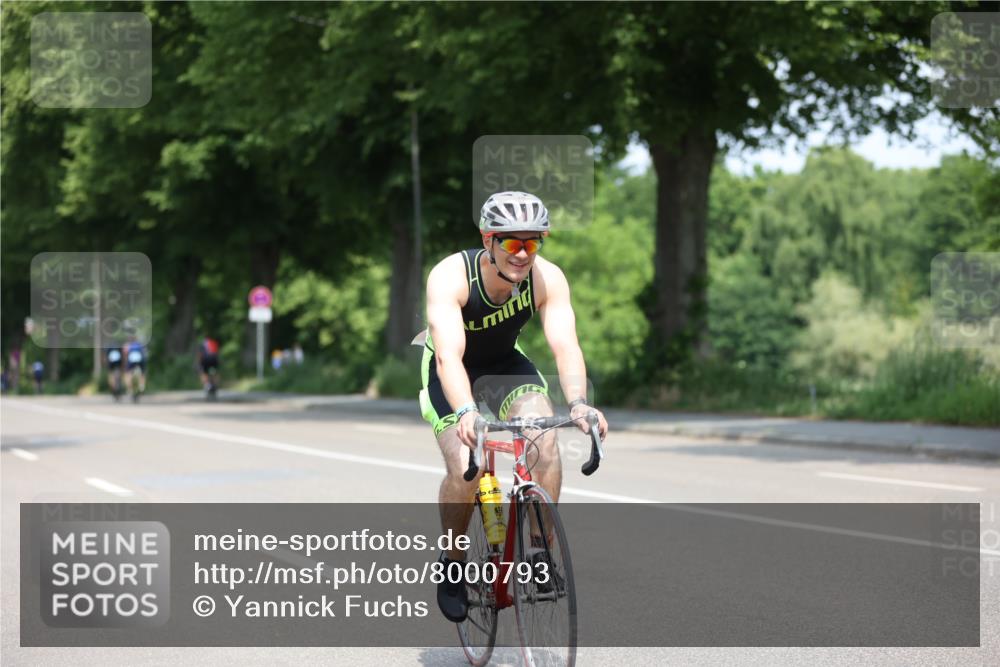 15.06.2025 - 7 Türme Triathlon Yannick Fuchs http://msf.ph/oto/8000793 15.06.2025 12:25:54 Radfahren 271, 538, 541, 557, 674 meine-sportfotos.de