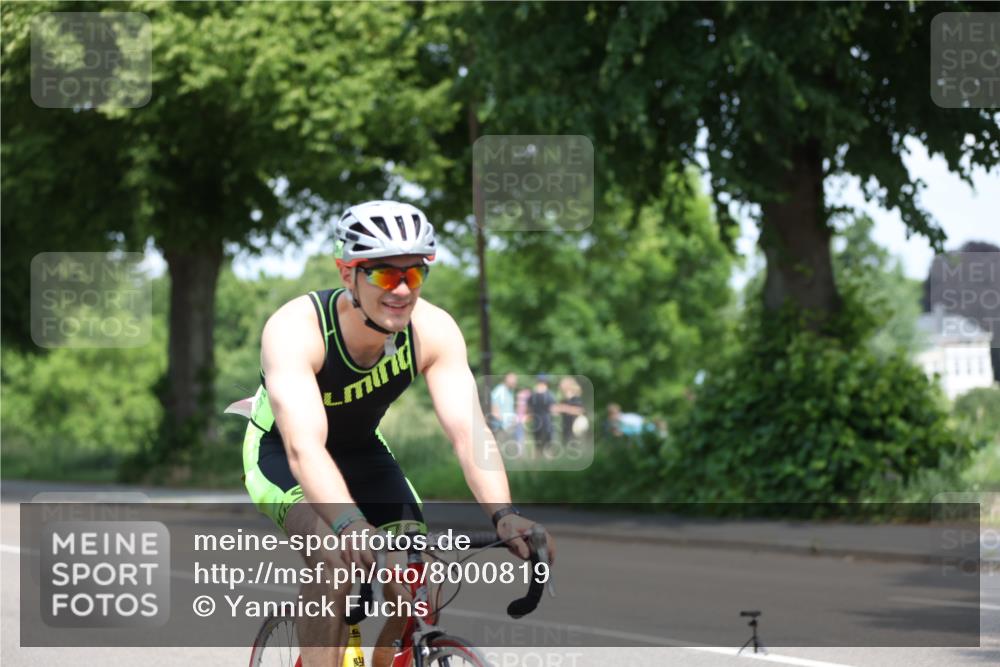 15.06.2025 - 7 Türme Triathlon Yannick Fuchs http://msf.ph/oto/8000819 15.06.2025 12:25:55 Radfahren 271, 538, 541, 557, 674 meine-sportfotos.de