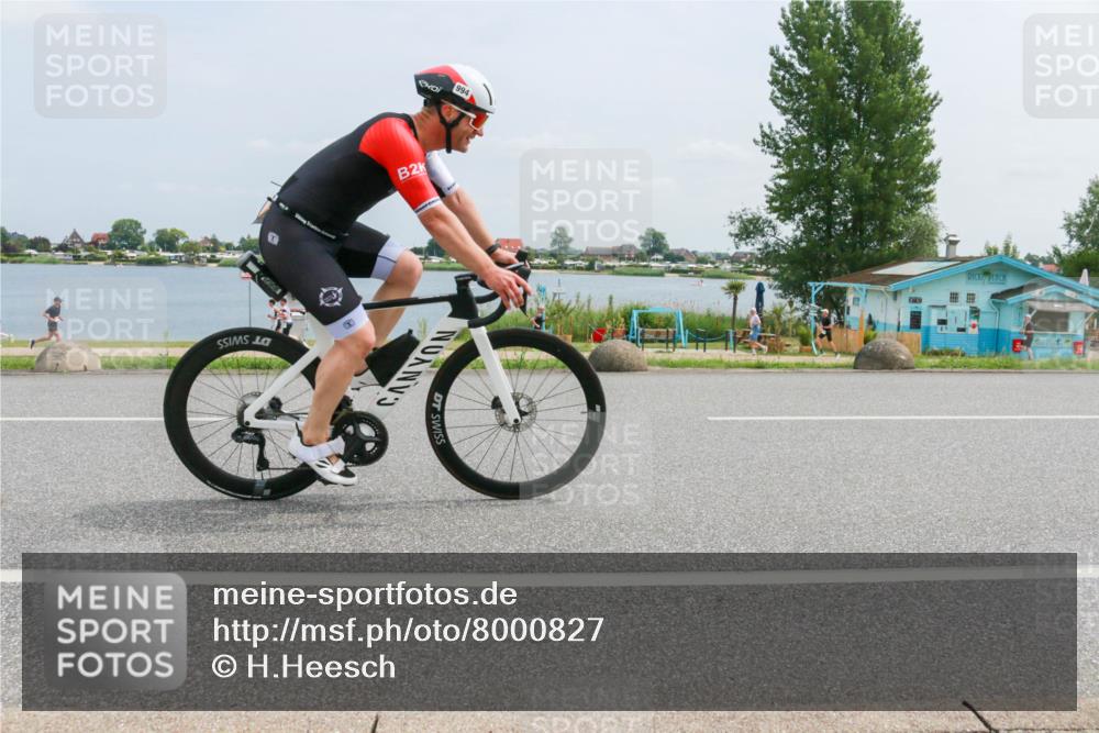 21.06.2025 - 27. Vierlanden-Triathlon H.Heesch http://msf.ph/oto/8000827 15.06.2025 12:34:12 Radfahren 994, 995, 996, 997, 998 meine-sportfotos.de