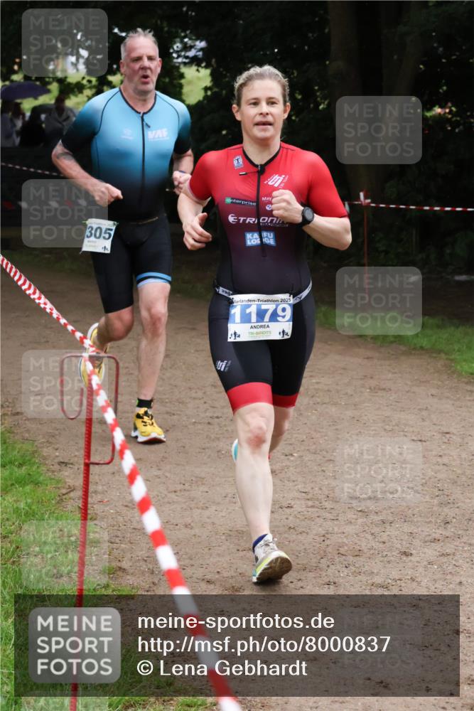 21.06.2025 - 27. Vierlanden-Triathlon Lena Gebhardt http://msf.ph/oto/8000837 15.06.2025 14:03:50 Laufen 305, 1, 2025, 1179 meine-sportfotos.de