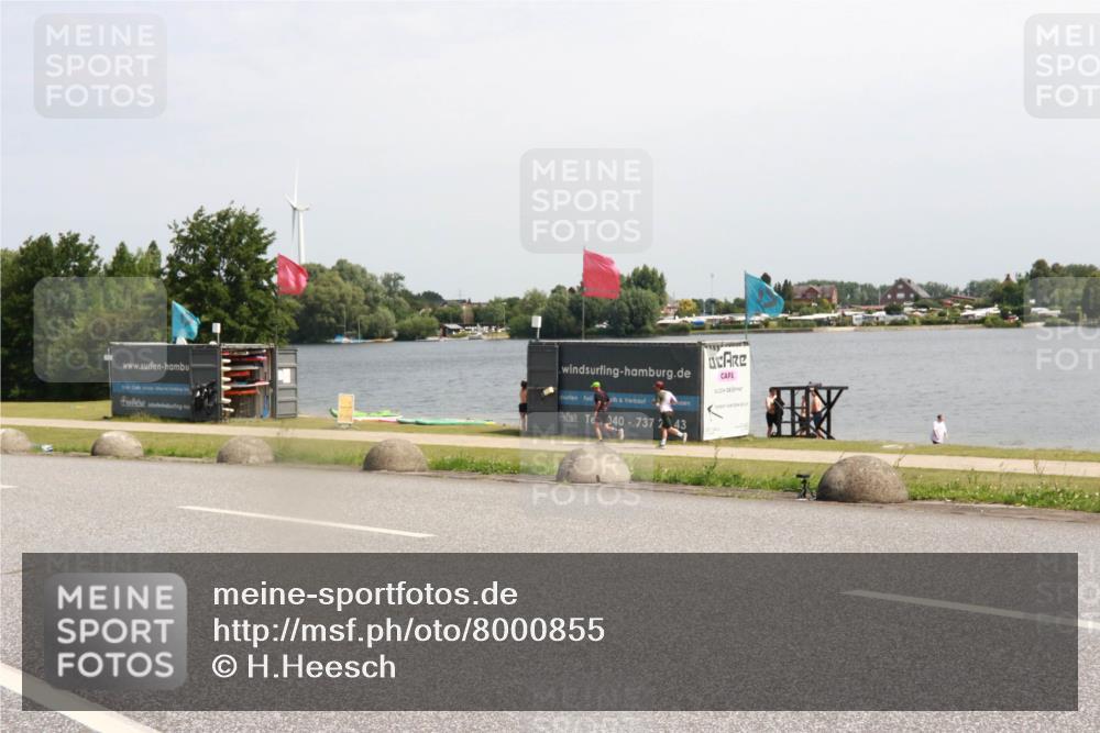 21.06.2025 - 27. Vierlanden-Triathlon H.Heesch http://msf.ph/oto/8000855 15.06.2025 11:43:09 Radfahren 688, 817, 853, 854 meine-sportfotos.de