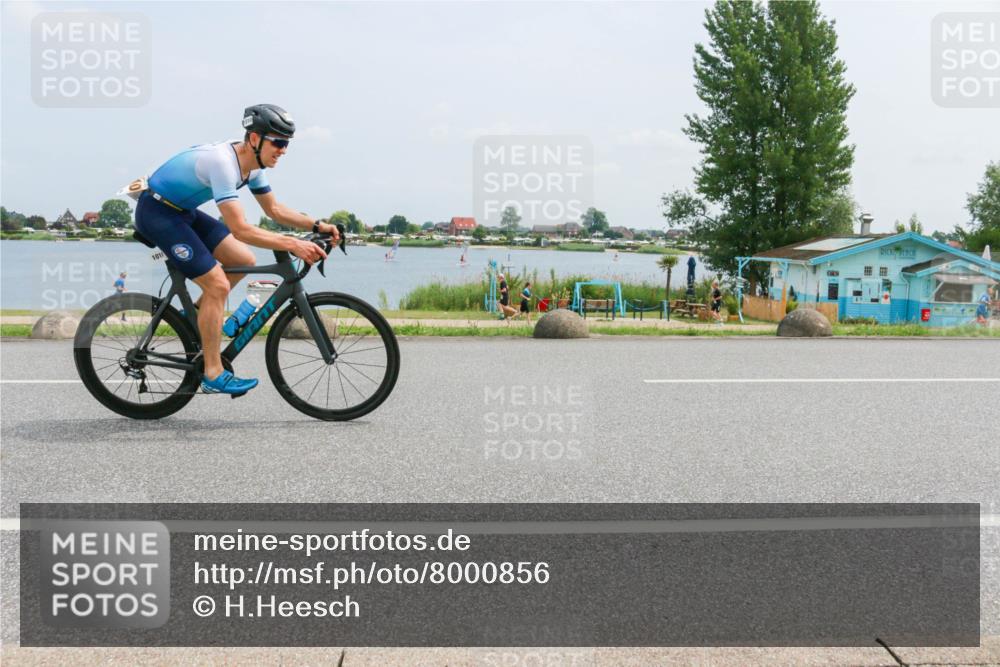 21.06.2025 - 27. Vierlanden-Triathlon H.Heesch http://msf.ph/oto/8000856 15.06.2025 12:34:34 Radfahren 891, 944, 1009, 1010, 1011, 1012, 1013 meine-sportfotos.de