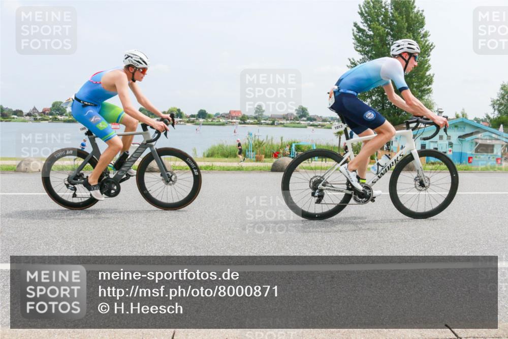 21.06.2025 - 27. Vierlanden-Triathlon H.Heesch http://msf.ph/oto/8000871 15.06.2025 12:34:35 Radfahren 891, 944, 1009, 1010, 1011, 1012, 1013 meine-sportfotos.de