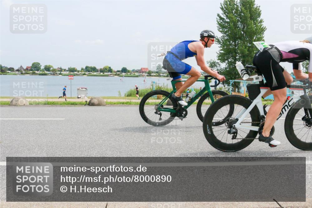 21.06.2025 - 27. Vierlanden-Triathlon H.Heesch http://msf.ph/oto/8000890 15.06.2025 12:34:35 Radfahren 891, 944, 1009, 1010, 1011, 1012, 1013 meine-sportfotos.de