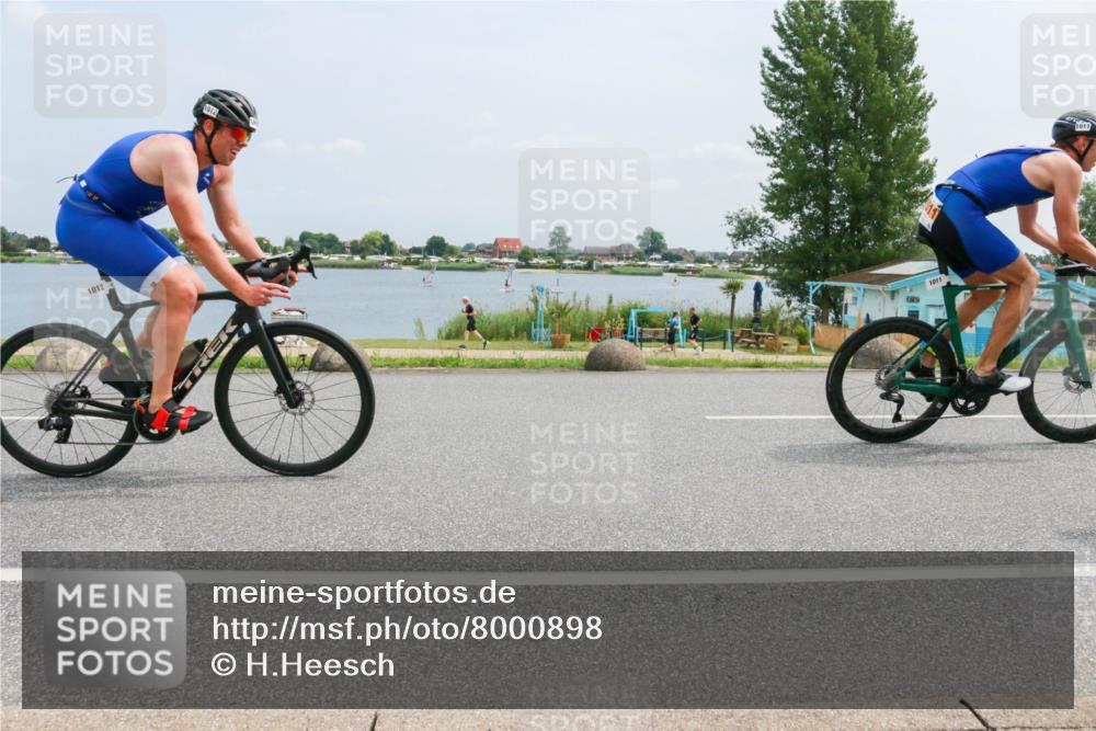 21.06.2025 - 27. Vierlanden-Triathlon H.Heesch http://msf.ph/oto/8000898 15.06.2025 12:34:35 Radfahren 891, 944, 1009, 1010, 1011, 1012, 1013 meine-sportfotos.de