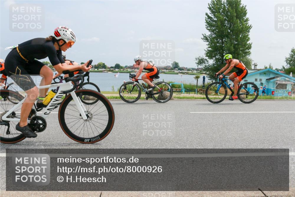 21.06.2025 - 27. Vierlanden-Triathlon H.Heesch http://msf.ph/oto/8000926 15.06.2025 12:34:43 Radfahren 911, 912, 1019, 1020, 1022, 1023, 1073, 1074, 1075, 1076 meine-sportfotos.de
