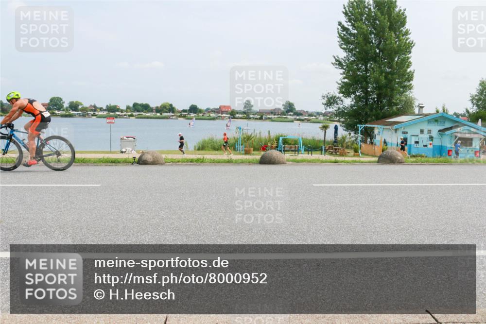 21.06.2025 - 27. Vierlanden-Triathlon H.Heesch http://msf.ph/oto/8000952 15.06.2025 12:34:43 Radfahren 911, 912, 1019, 1020, 1022, 1023, 1073, 1074, 1075, 1076 meine-sportfotos.de