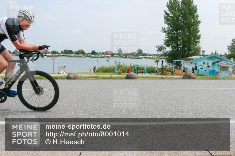 21.06.2025 - 27. Vierlanden-Triathlon H.Heesch http://msf.ph/oto/8001014 15.06.2025 12:34:59 Radfahren 811, 1014, 1015, 1016, 1017, 1018 meine-sportfotos.de