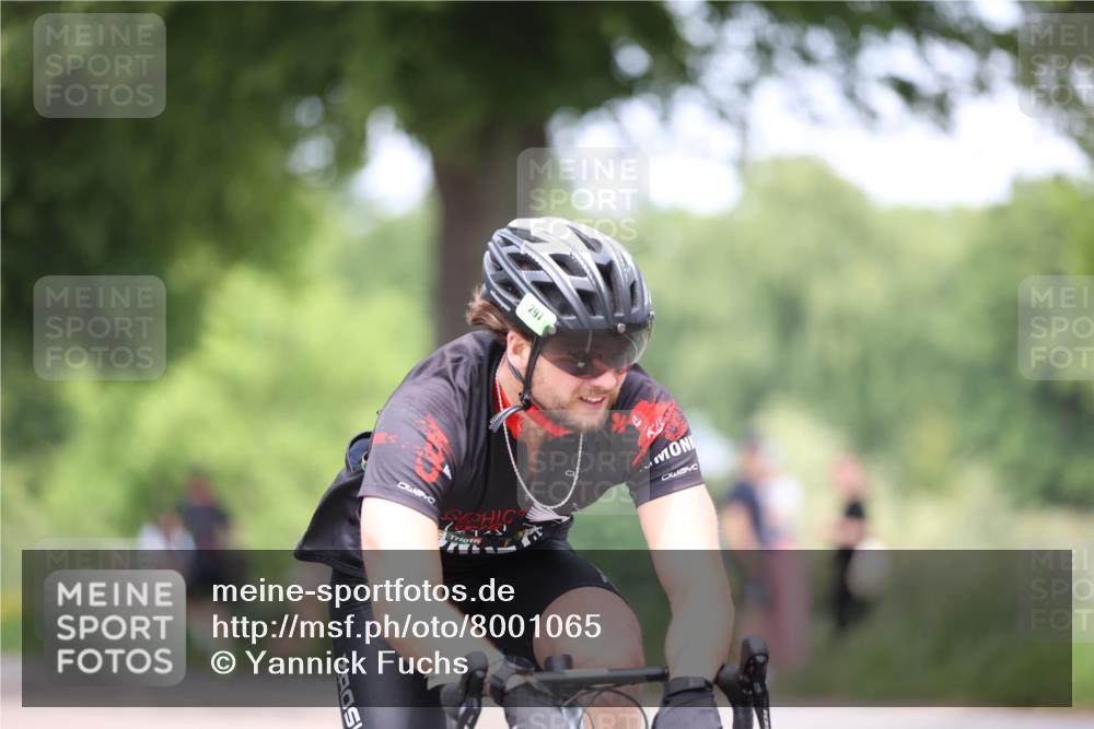 15.06.2025 - 7 Türme Triathlon Yannick Fuchs http://msf.ph/oto/8001065 15.06.2025 13:15:01 Radfahren 289, 297, 337, 547, 662, 861, 925, 1058, 1128 meine-sportfotos.de