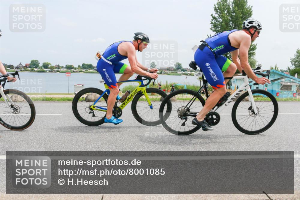 21.06.2025 - 27. Vierlanden-Triathlon H.Heesch http://msf.ph/oto/8001085 15.06.2025 12:35:03 Radfahren 811, 1014, 1015, 1016, 1017, 1018 meine-sportfotos.de