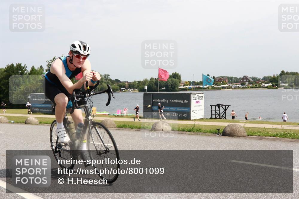 21.06.2025 - 27. Vierlanden-Triathlon H.Heesch http://msf.ph/oto/8001099 15.06.2025 11:43:39 Radfahren 686, 714, 731, 738, 844, 855 meine-sportfotos.de